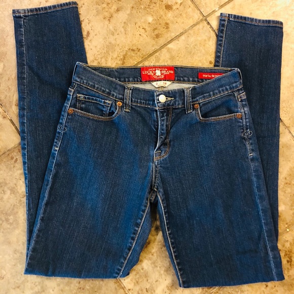 lucky brand going out of business